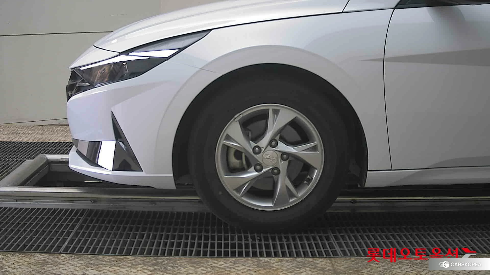 Hyundai Avante id 3888338 из Кореи 13