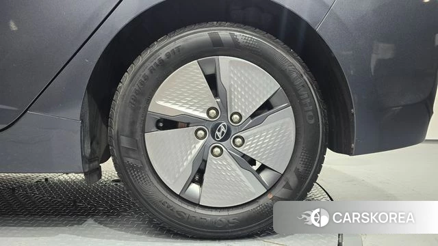 Hyundai The New Ionic Hybrid id 4581796 из Кореи 13