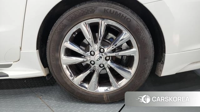 Kia The New Carnival id 4551610 из Кореи 13