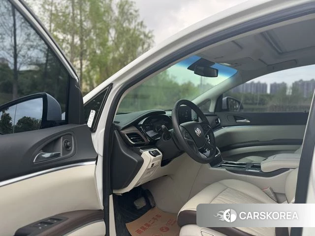 Buick GL8 id 3889961 из Китая 13