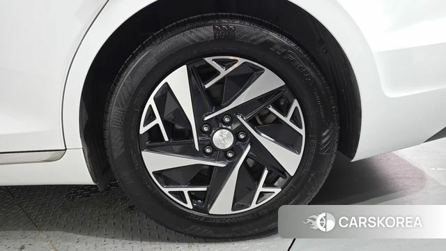 Hyundai The New Grandeur IG Hybrid id 4735757 из Кореи 13