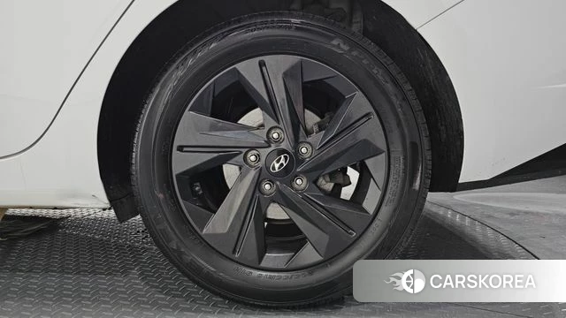 Hyundai Avante Hybrid (CN7) id 4614464 из Кореи 13
