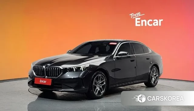 BMW 5 Series (G60) id 3517673 из Кореи 13