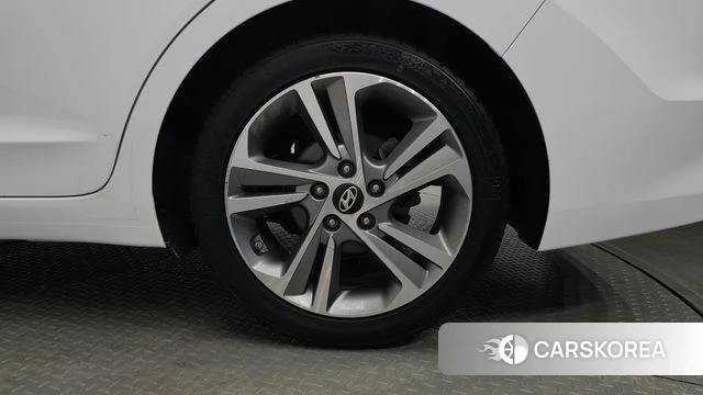 Hyundai Avante AD id 4605260 из Кореи 13