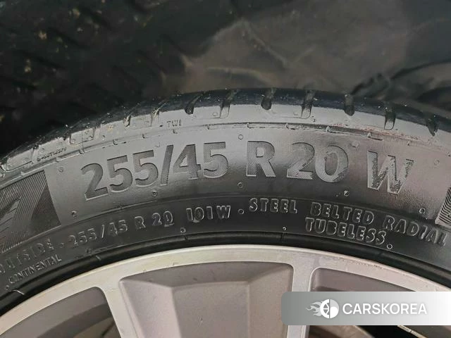 Audi Q5L id 4278726 из Китая 13