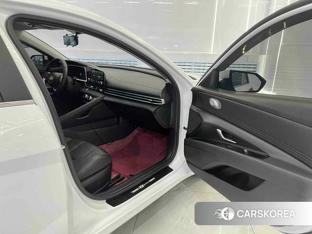 Hyundai Elantra id 4257706 из Китая 13