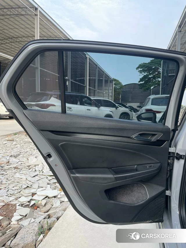 Volkswagen Golf id 4261684 из Китая 13
