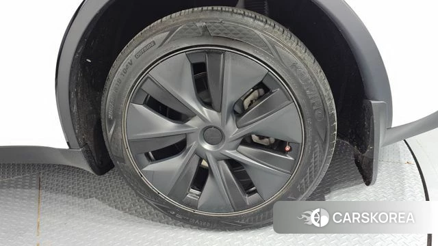 Tesla Model Y id 4505584 из Кореи 13