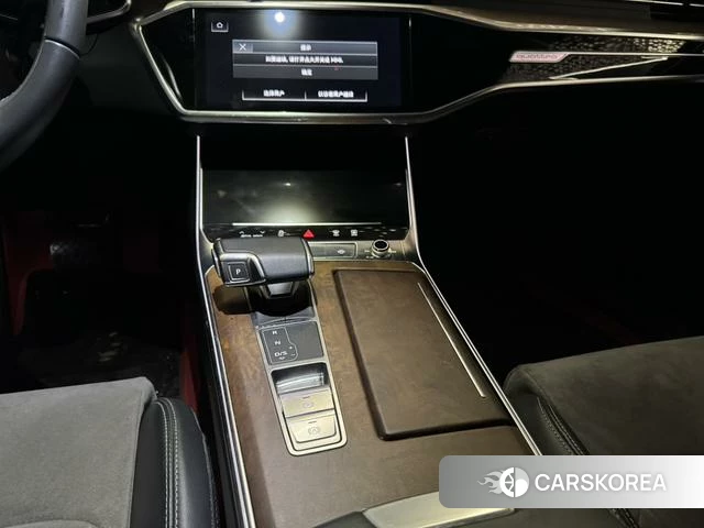Audi A6L id 3913654 из Китая 13