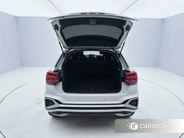 Audi Q2L id 4276473 из Китая 13