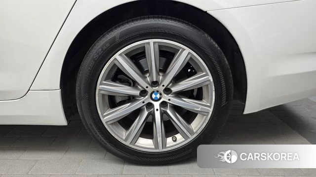 BMW 5 Series (G30) id 4581167 из Кореи 13