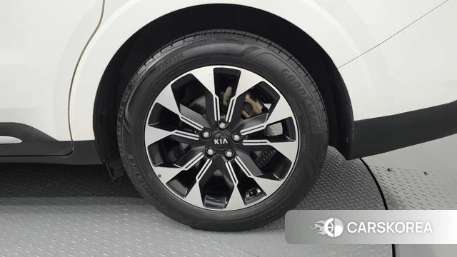 Kia Carnival 4th generation id 4445580 из Кореи 13