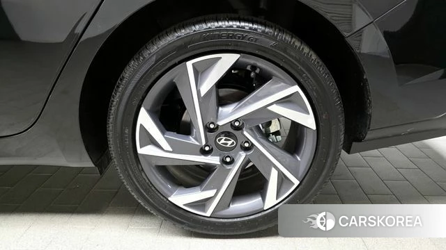 Hyundai The New Avante (CN7) id 4266205 из Кореи 13