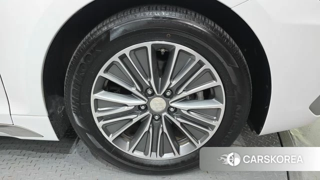 Hyundai Grandeur IG Hybrid id 4490681 из Кореи 13