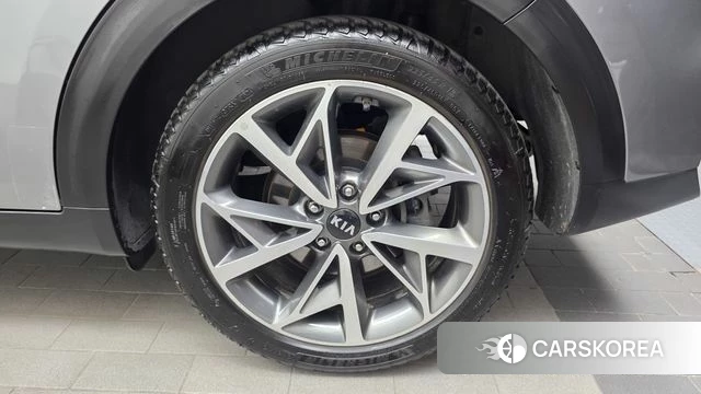 Kia The New Niro id 4465356 из Кореи 13