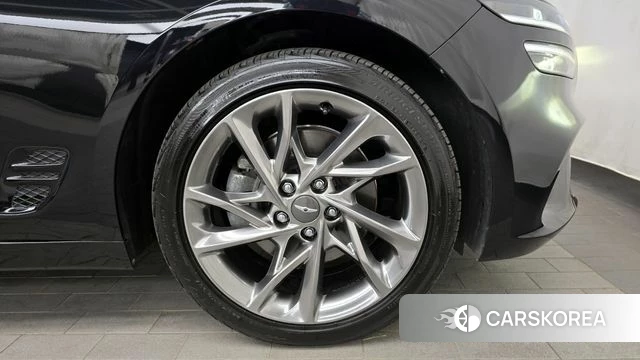 Genesis The New G70 id 4267559 из Кореи 13