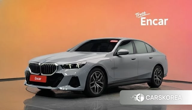 BMW 5 Series (G60) id 4584424 из Кореи 13