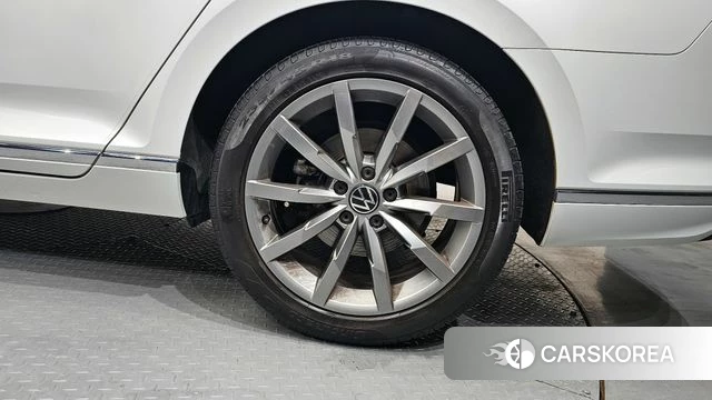 Volkswagen Passat GT (B8) id 4231164 из Кореи 13