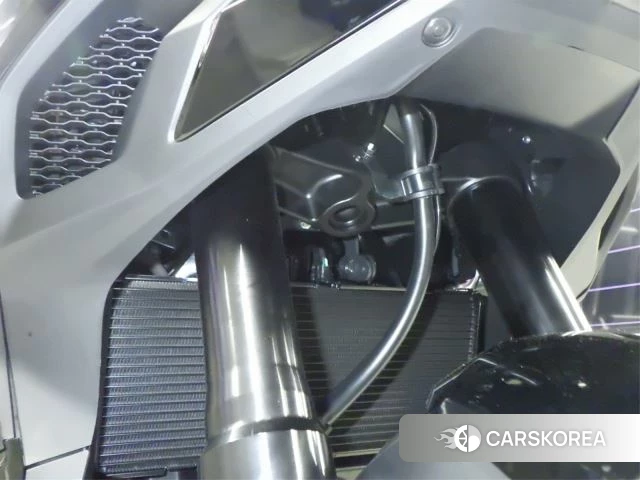 Honda X-ADV 750 id 4229649 из Японии 13