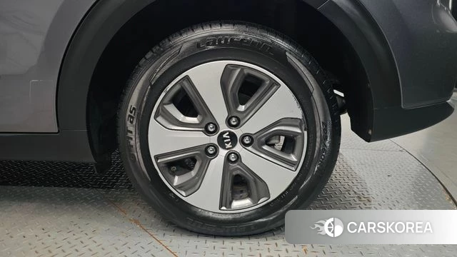 Kia Niro id 4785915 из Кореи 13