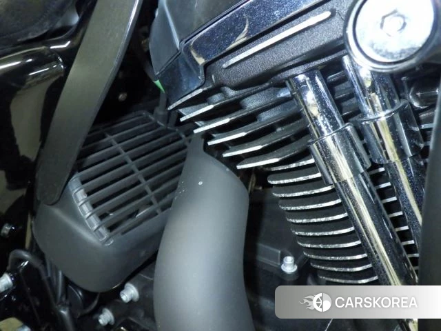 Проданный Harley-Davidson Road Glide FLTRXS1870 id 3997236 из Японии, фото 13