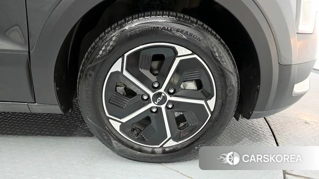 Kia Di Ol Nu Niro id 4382760 из Кореи 13