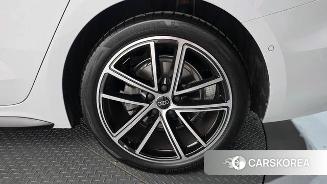 Audi A5 (B10) id 4664810 из Кореи 13