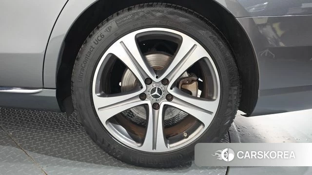 Mercedes-Benz E-Class W213 id 4703473 из Кореи 13