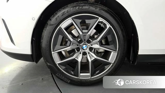 BMW 5 Series (G60) id 4442807 из Кореи 13