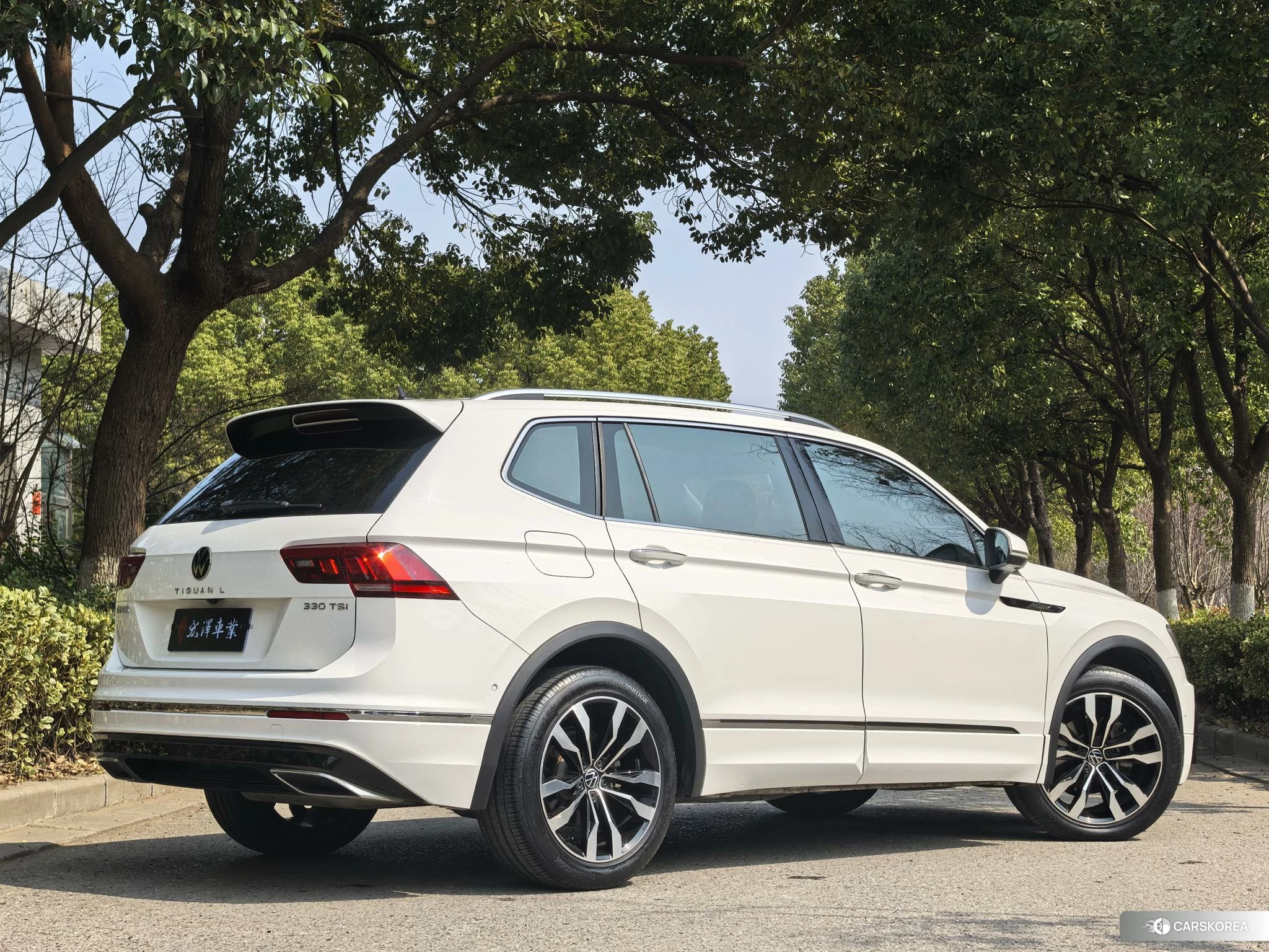 Volkswagen Tiguan L id 4440624 из Китая 13