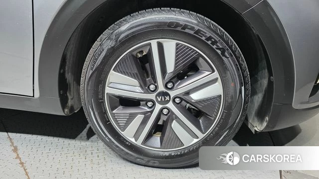 Kia The New Niro id 4657849 из Кореи 13