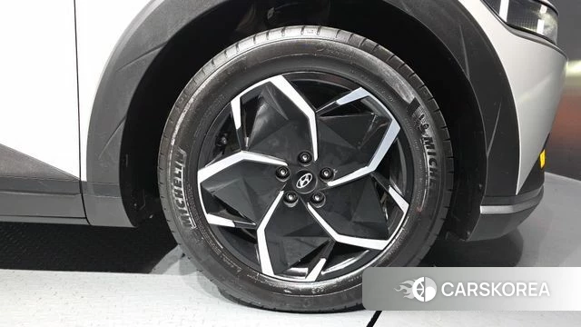 Hyundai Ionic 5 id 4266787 из Кореи 13