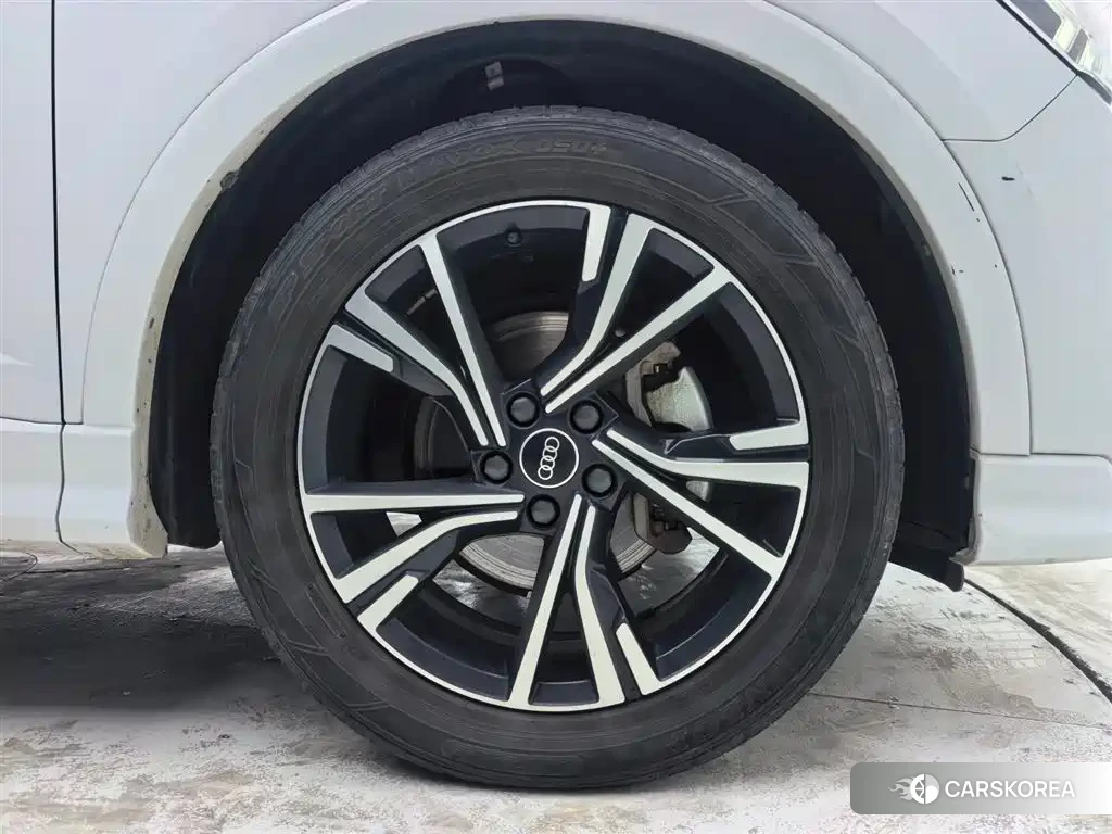 Audi Q3 Sportback id 4599714 из Китая 13