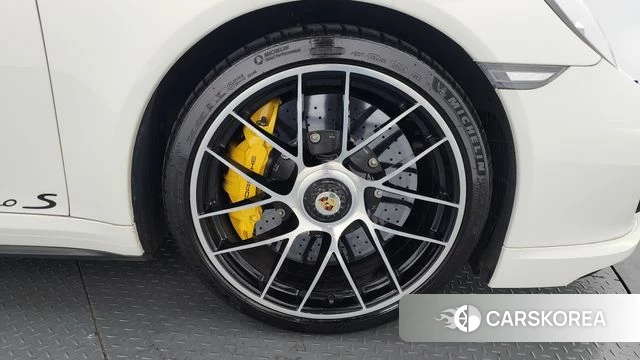 Porsche 911 id 4345531 из Кореи 13