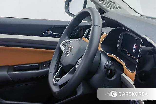 Volkswagen Bora id 4258517 из Китая 13