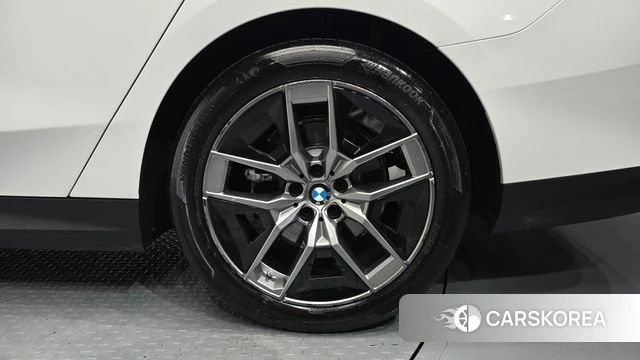 BMW 5 Series (G60) id 4710718 из Кореи 13