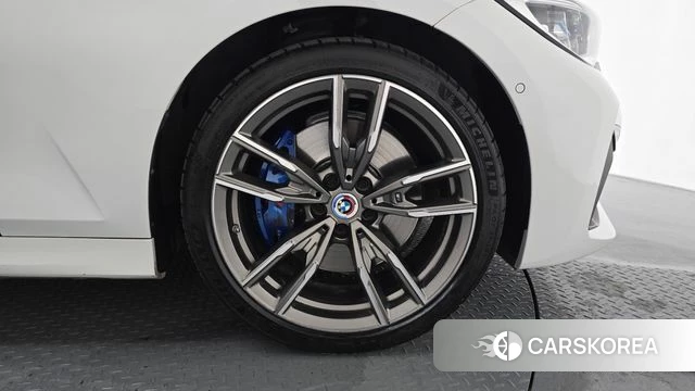 BMW 3 Series (G20) id 4670926 из Кореи 13