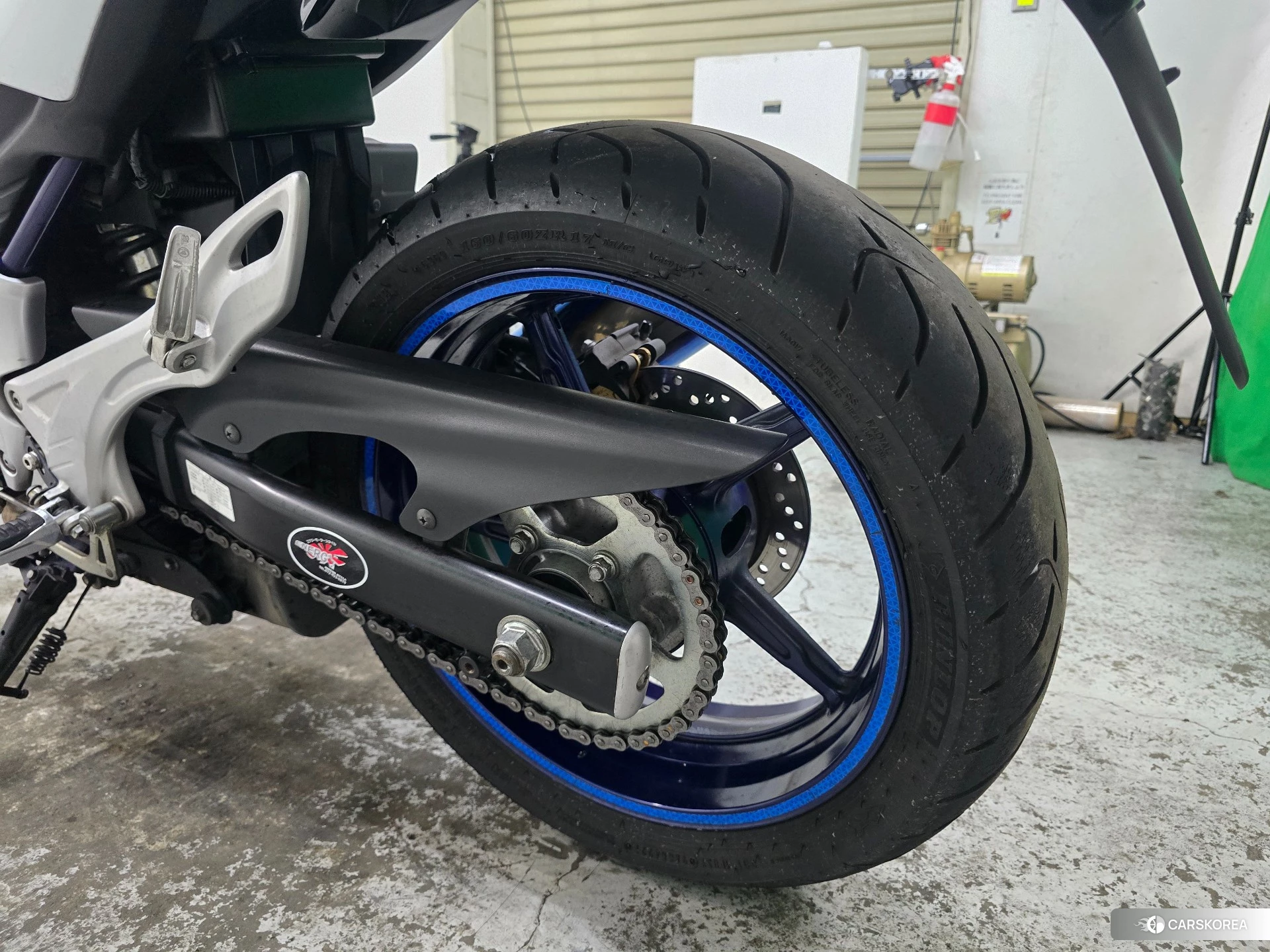 Suzuki GLADIUS 400 ABS id 4192832 из Японии 13