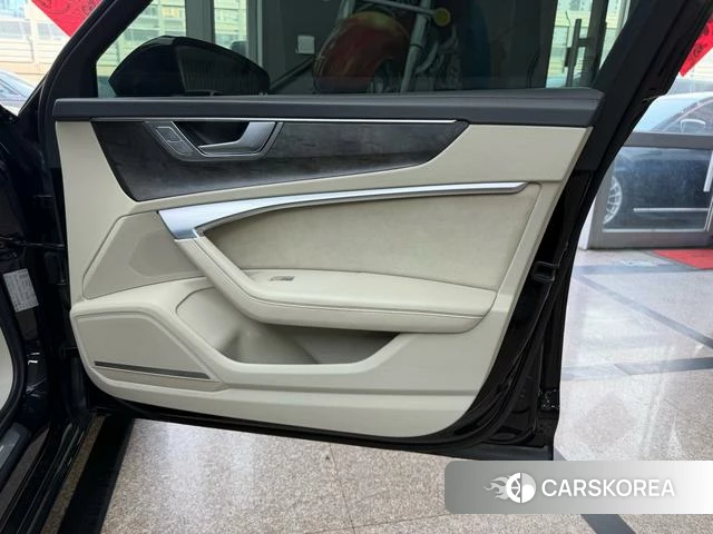 Audi A6L id 4321280 из Китая 13