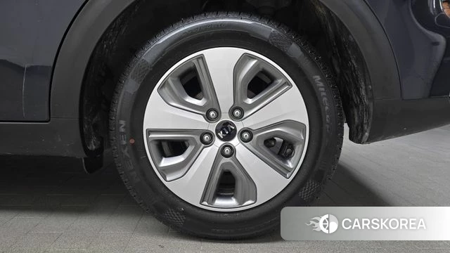 Kia The New Niro id 4937178 из Кореи 13