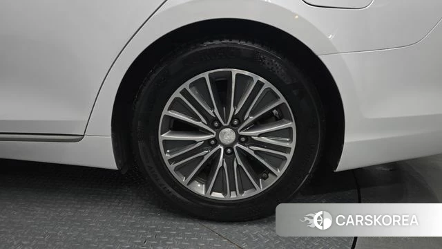 Hyundai Grandeur IG Hybrid id 4411083 из Кореи 13