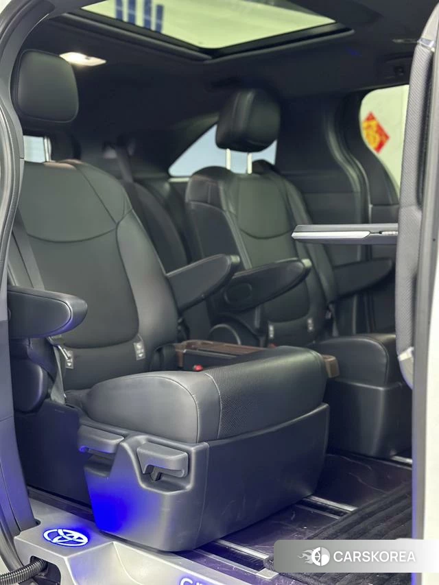 Toyota Grevia id 4208024 из Китая 13