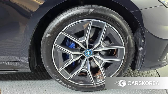 BMW i5 (G60) id 4408250 из Кореи 13