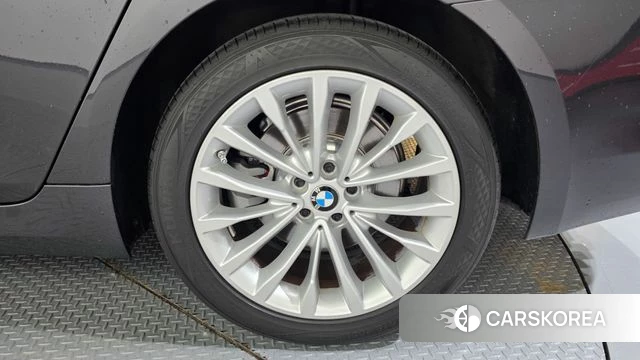 BMW 5 Series (G30) id 4562921 из Кореи 13
