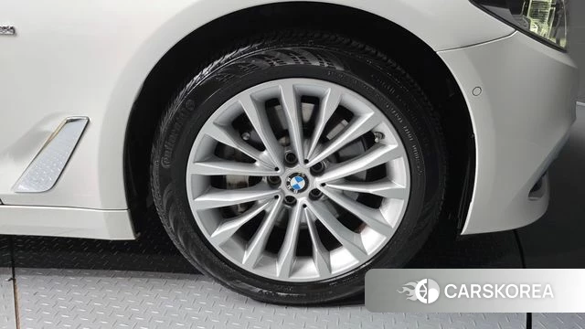BMW 5 Series (G30) id 4737554 из Кореи 13