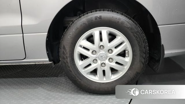 Hyundai The New Grand Starex id 4225453 из Кореи 13