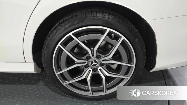 Mercedes-Benz E-Class W213 id 4470256 из Кореи 13