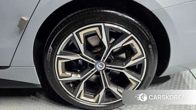 BMW i4 id 4541253 из Кореи 13