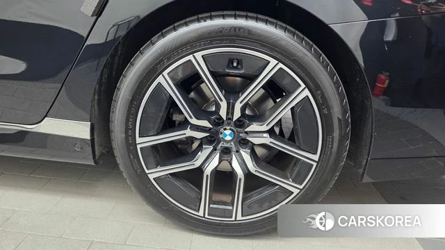 BMW 7 Series (G70) id 4432746 из Кореи 13