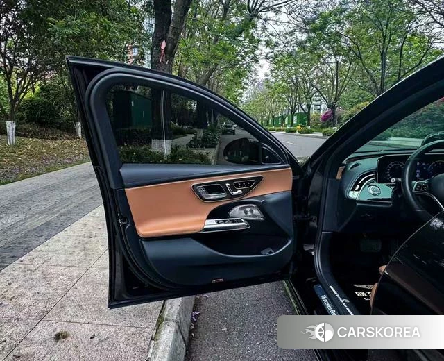Mercedes-Benz E-class id 4300295 из Китая 13